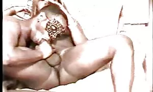 retro ਔਰਤ ਨਾਲ ਕਾਲਾ s ...