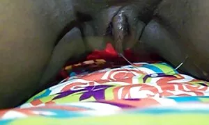 ਸ਼ੁਕੀਨ ਟਪਕਦਾ ਅਤੇ squ ...